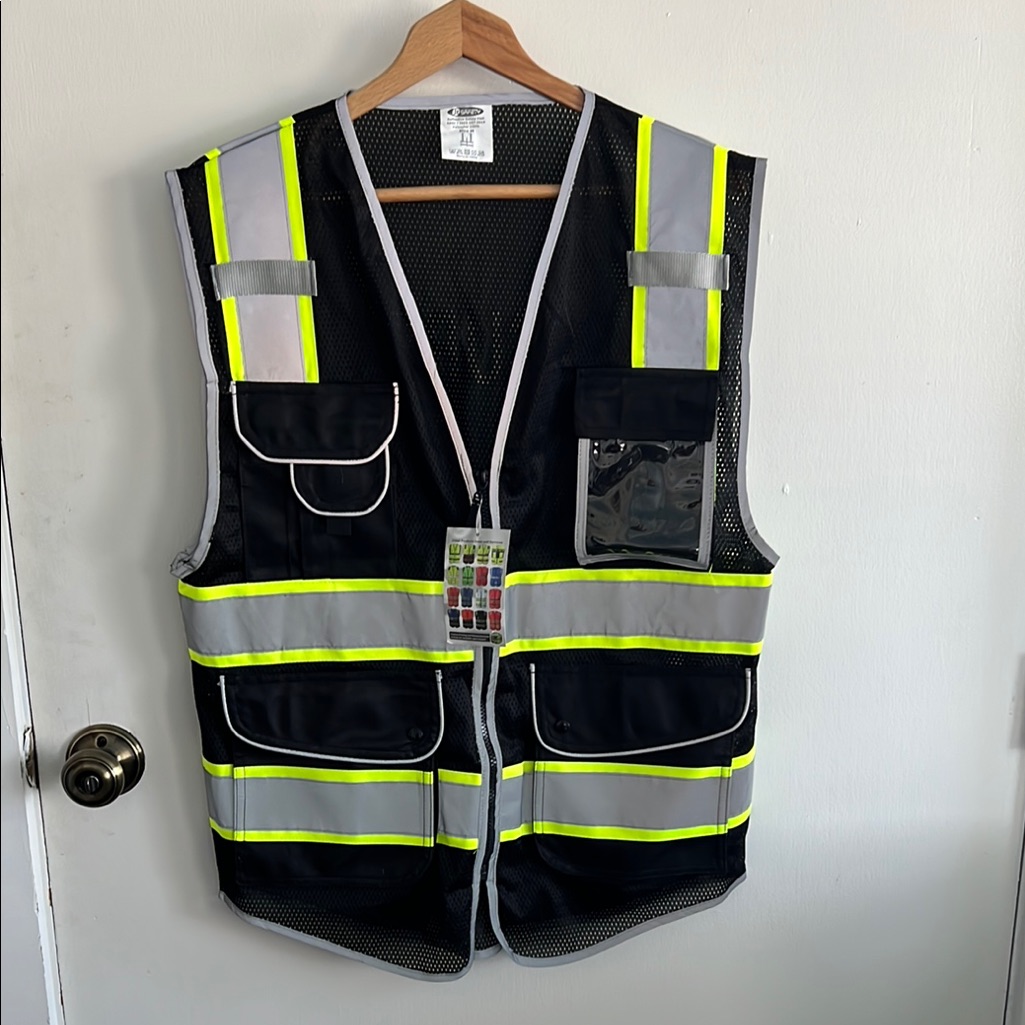 Reflective Safety Vest With Pockets